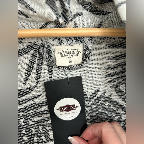 Boho Robe or Cover-Up Size Small NWT​ - Picture 2 of 7